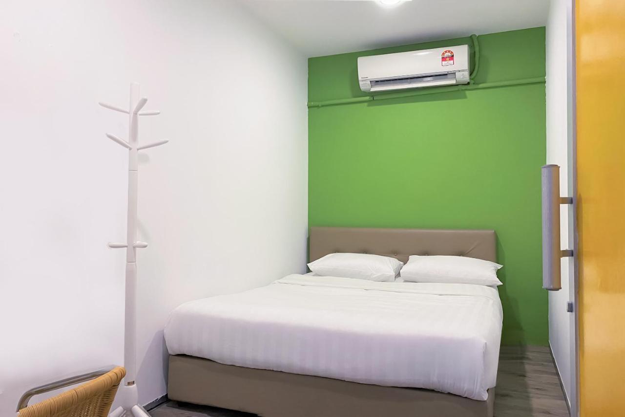 Spot On 90123 Rainbow Guest House George Town Dış mekan fotoğraf